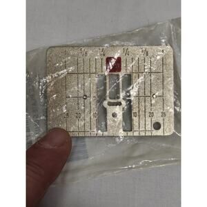 BERNINA 5.5mm Classic Stitch Needle Plate Artista 180 185 - Brand New